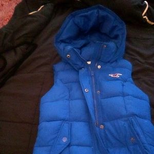 Boys Hollister no sleeve jacket Size S Blue color